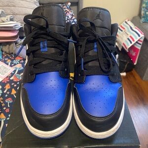 Jordan 1 royal low